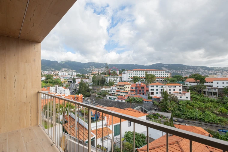 Apartamento T3 para Venda em São Martinho Foto 29