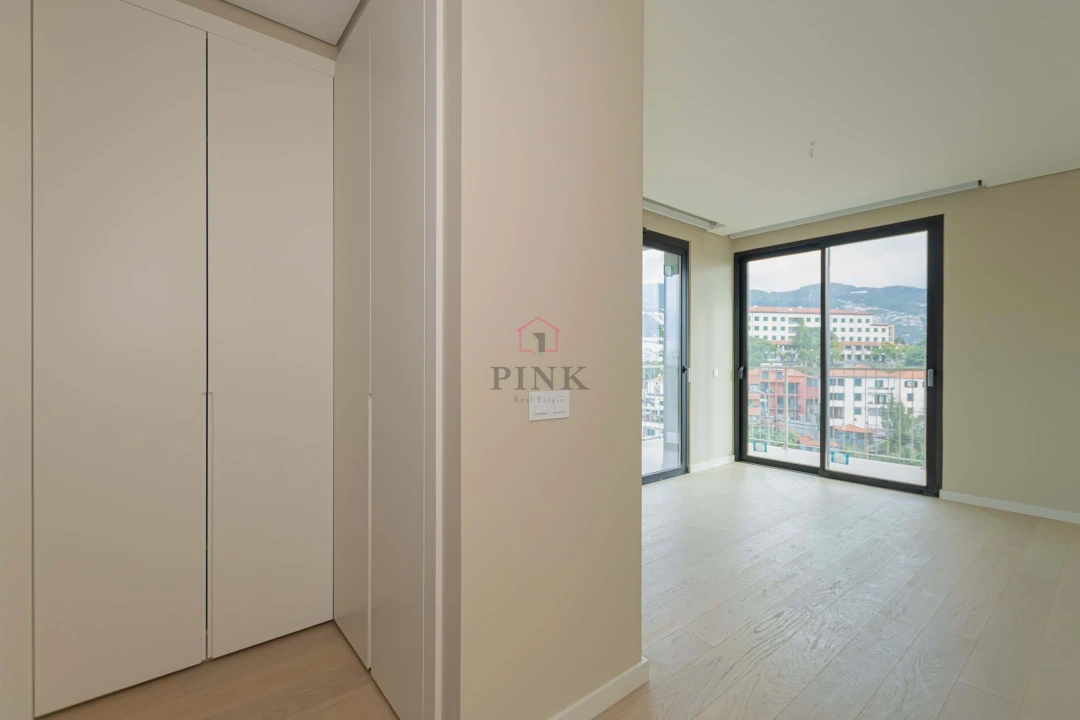 Apartamento T3 para Venda em São Martinho Foto 31