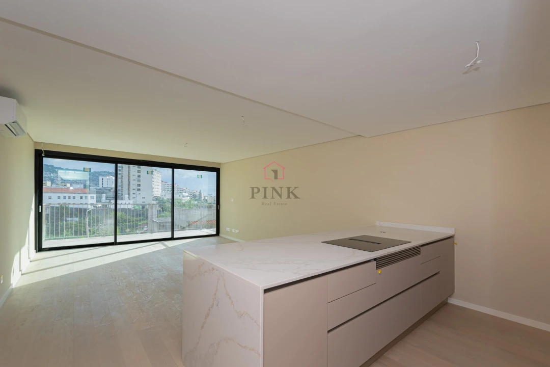 Apartamento T3 para Venda em São Martinho Foto 5