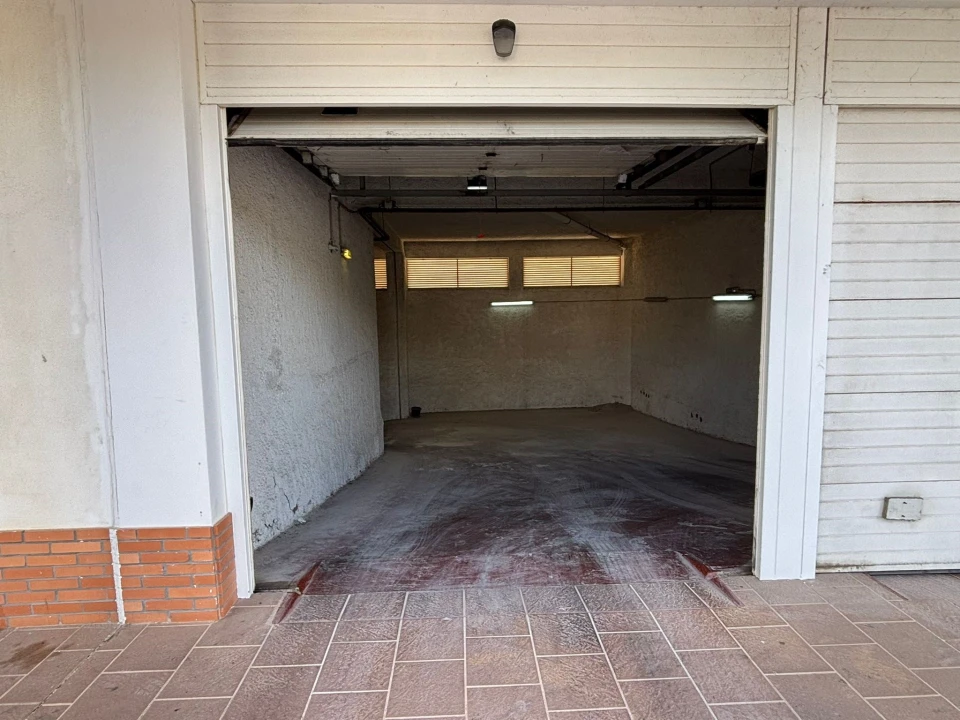 Negócio para Venda em Lagos (São Sebastião e Santa Maria) Foto 3