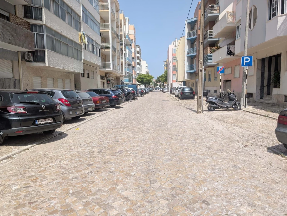 Apartamento T3 para Venda em Costa da Caparica Foto 22
