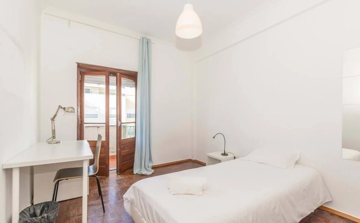 Apartamento T3 para Venda em Costa da Caparica Foto 15
