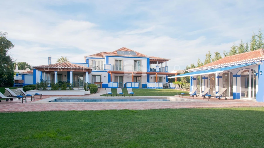 Moradia T5 para Arrendamento férias em Albufeira e Olhos de Água