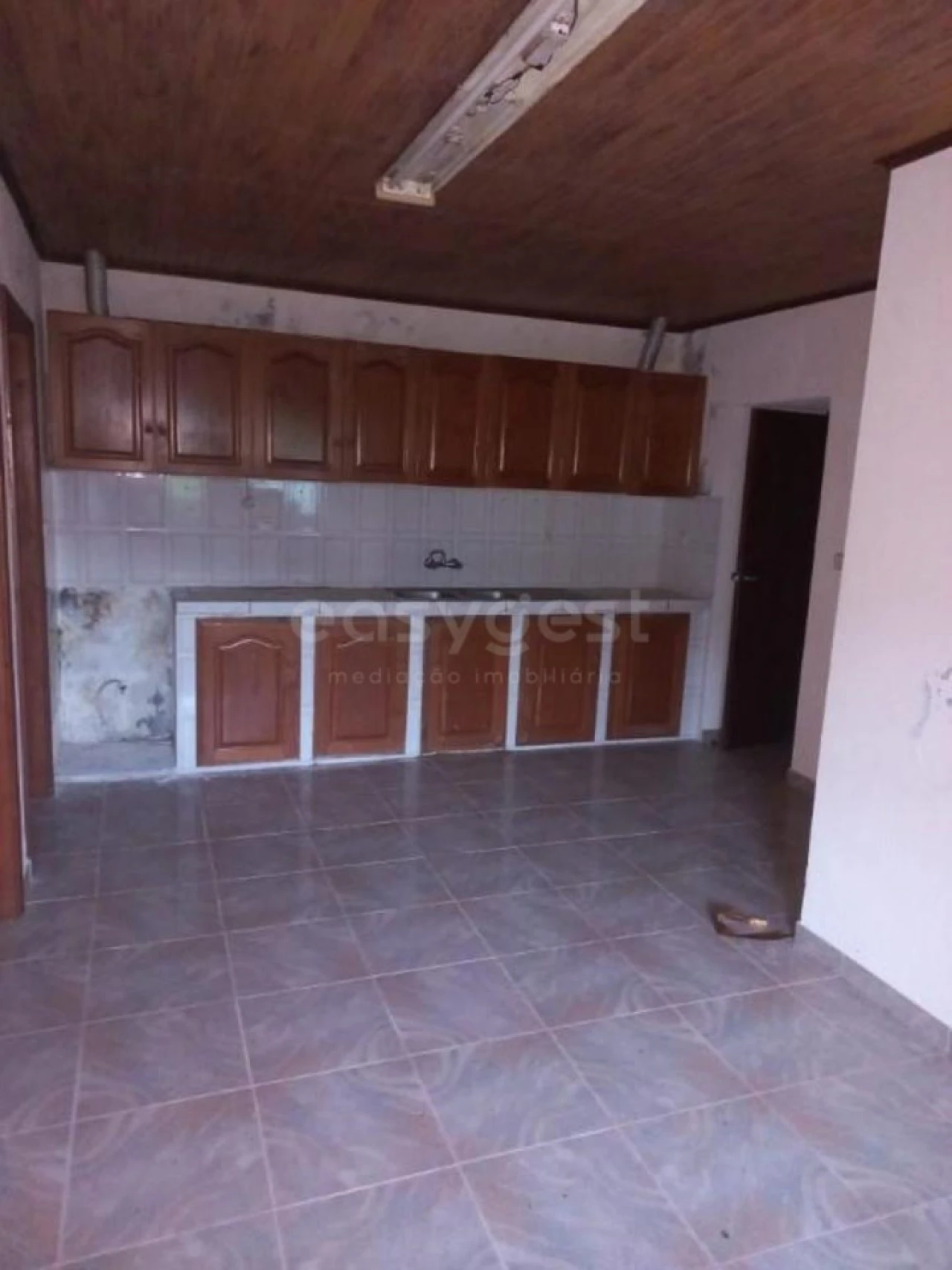 Moradia T2 para Venda em Topo (Nossa Senhora do Rosario) Foto 2