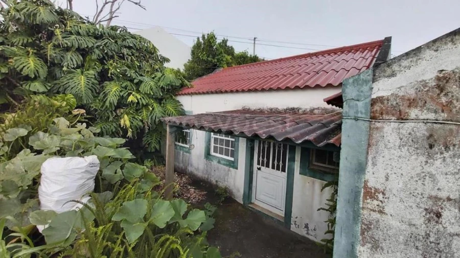 Moradia T2 para Venda em Topo (Nossa Senhora do Rosario) Foto 6