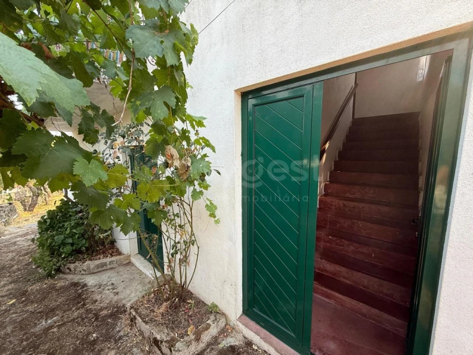 Moradia T4 para Venda em Urros e Peredo dos Castelhanos Foto 3