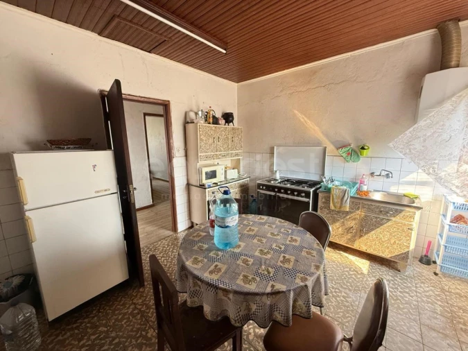 Moradia T4 para Venda em Urros e Peredo dos Castelhanos Foto 4