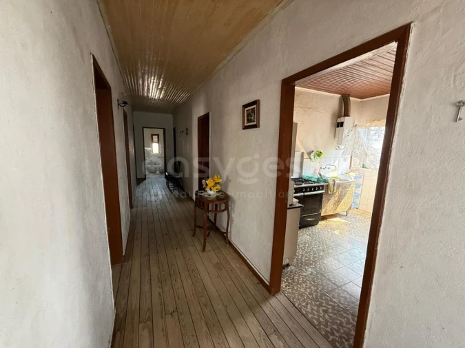 Moradia T4 para Venda em Urros e Peredo dos Castelhanos Foto 5