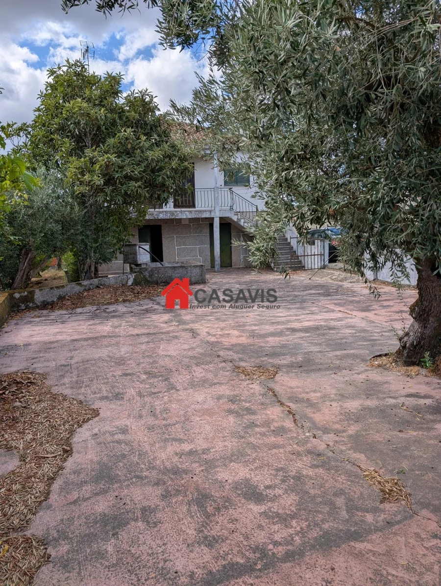 Quinta T4 para Venda em Lapa do Lobo Foto 23