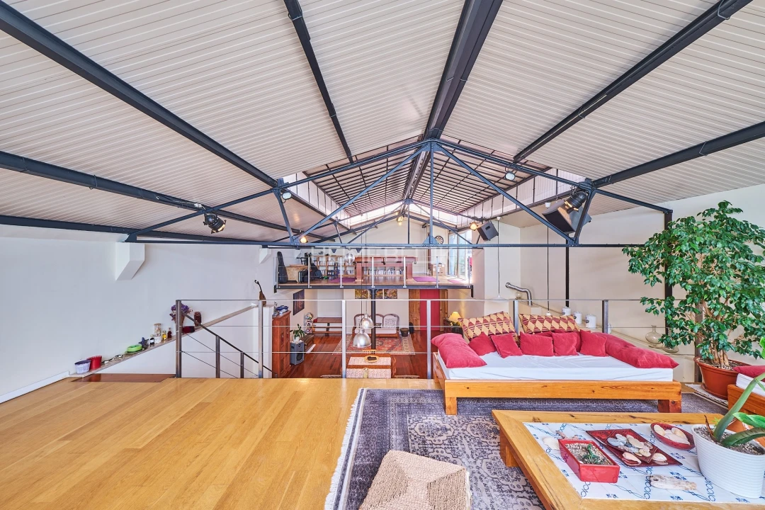 Apartamento T5 para Venda em Santo António Foto 26