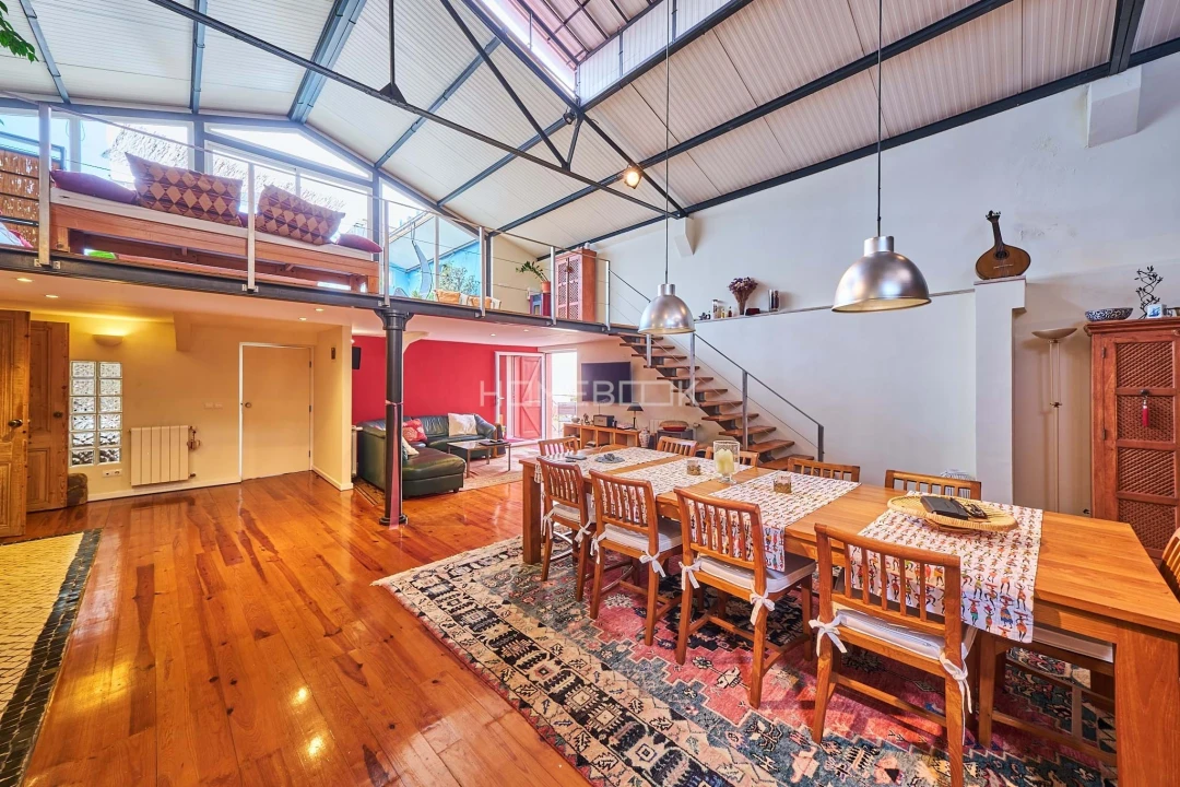 Apartamento T5 para Venda em Santo António Foto 12