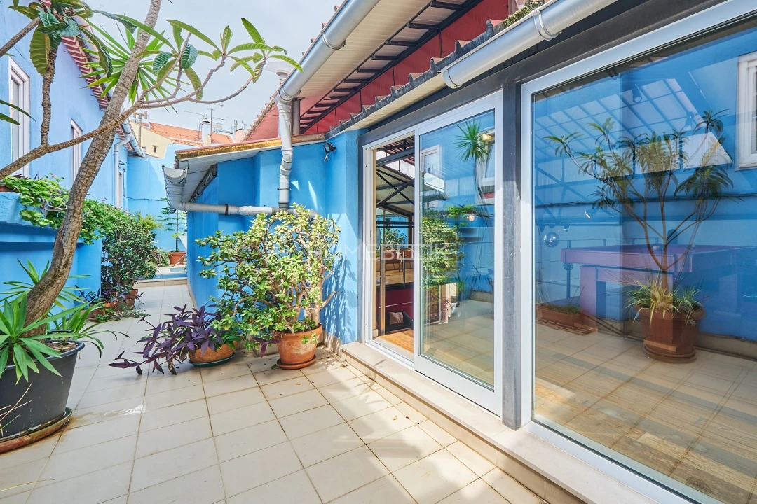 Apartamento T5 para Venda em Santo António Foto 19