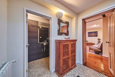 Apartamento T5 para Venda em Santo António