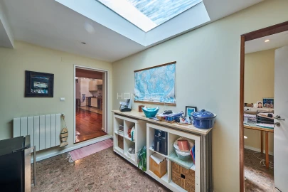 Apartamento T5 para Venda em Santo António