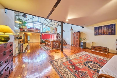 Apartamento T5 para Venda em Santo António
