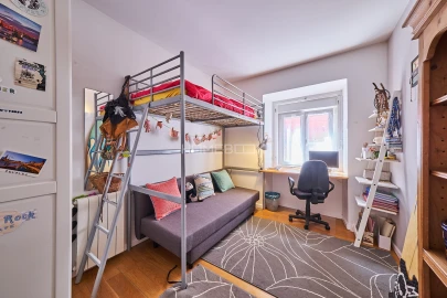 Apartamento T5 para Venda em Santo António