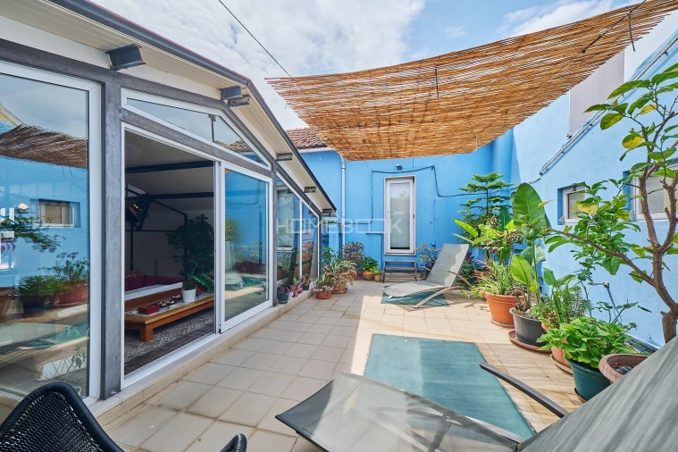 Apartamento T5 para Venda em Santo António Foto 25