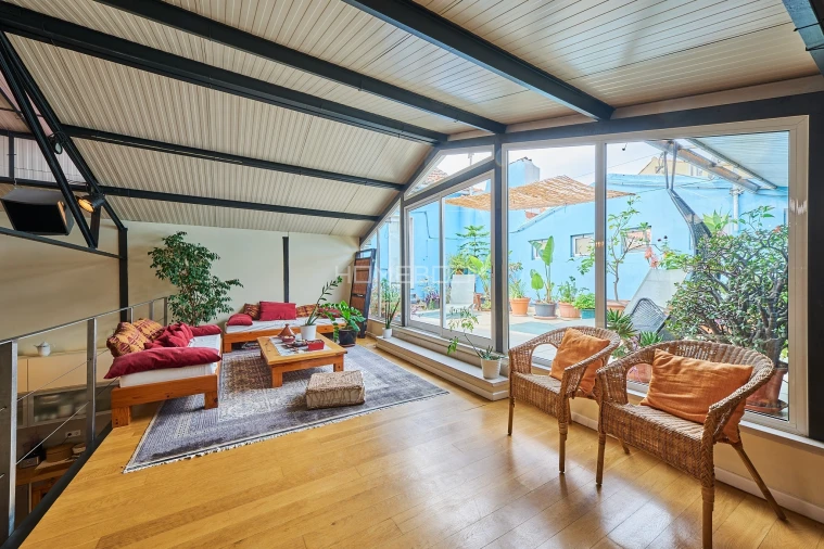 Apartamento T5 para Venda em Santo António Foto 21