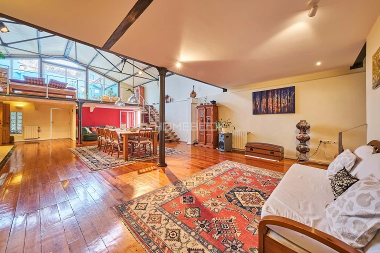 Apartamento T5 para Venda em Santo António Foto 3
