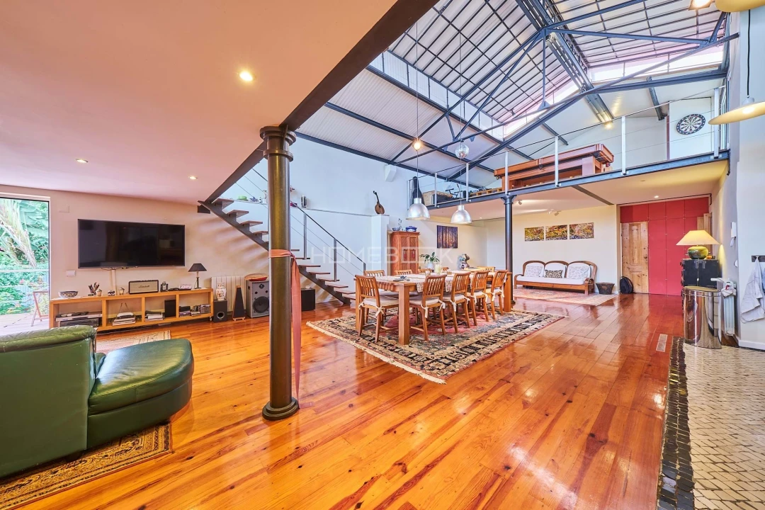Apartamento T5 para Venda em Santo António Foto 1