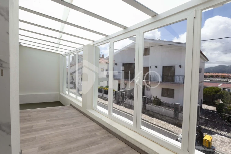 Moradia T4 para Venda em Algueirão-Mem Martins Foto 1