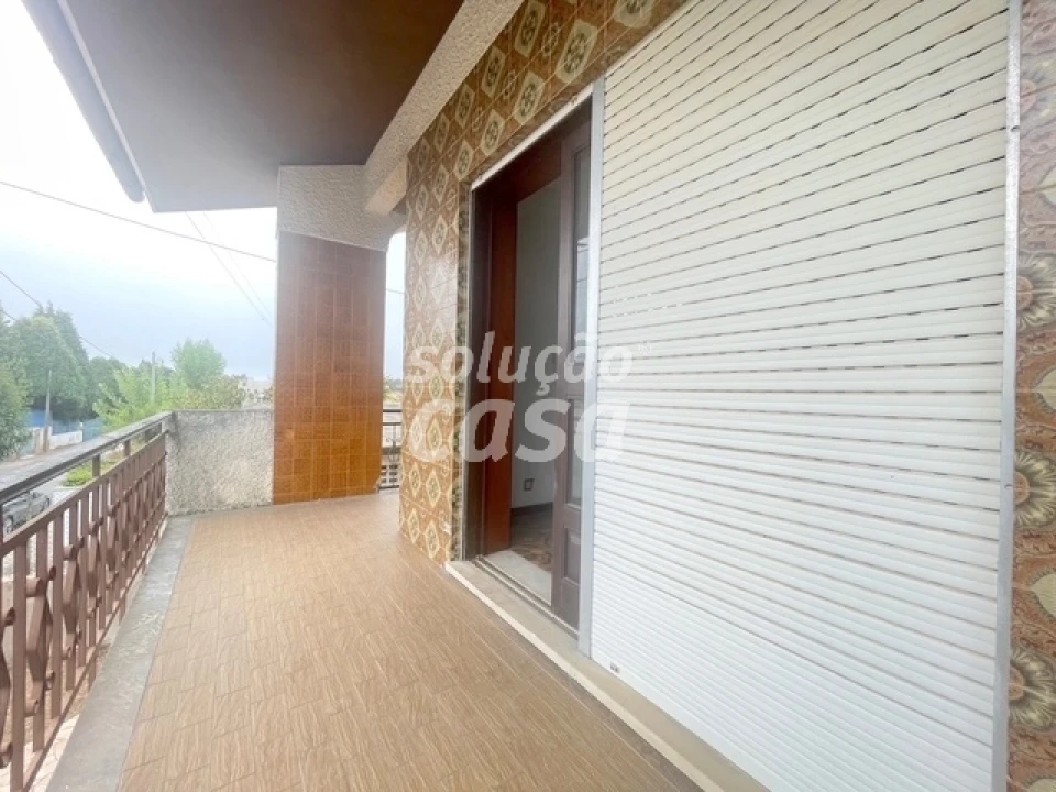 Moradia T4 para Venda em Santa Maria de Lamas Foto 7