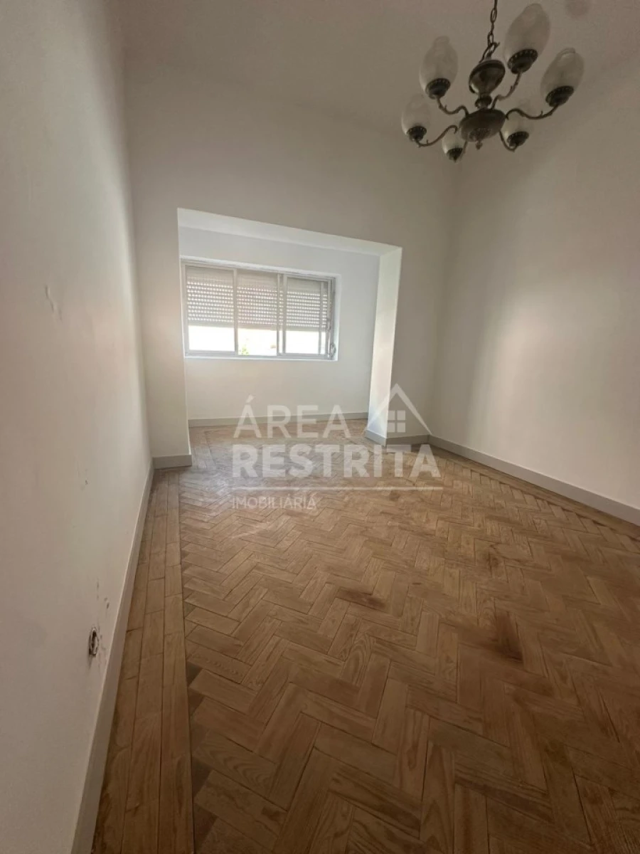Apartamento T2 para Venda em Almada, Cova da Piedade, Pragal e Cacilhas Foto 15