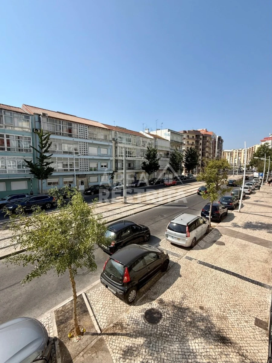 Apartamento T2 para Venda em Almada, Cova da Piedade, Pragal e Cacilhas Foto 22