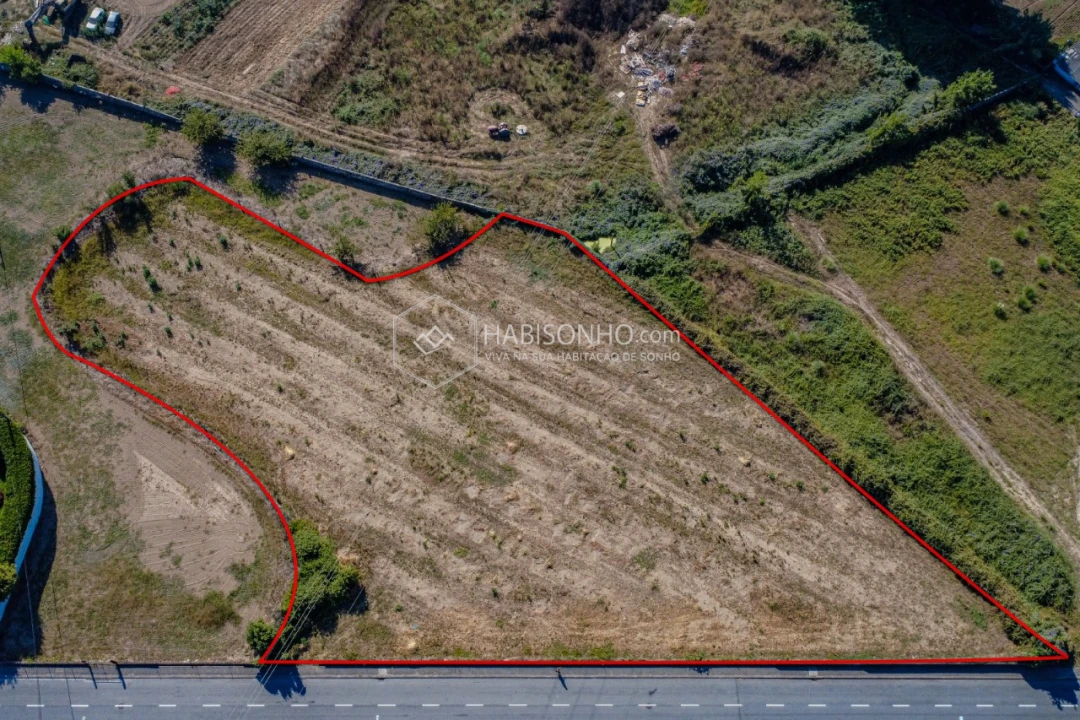 Terreno para Venda em Cidade da Maia Foto 10