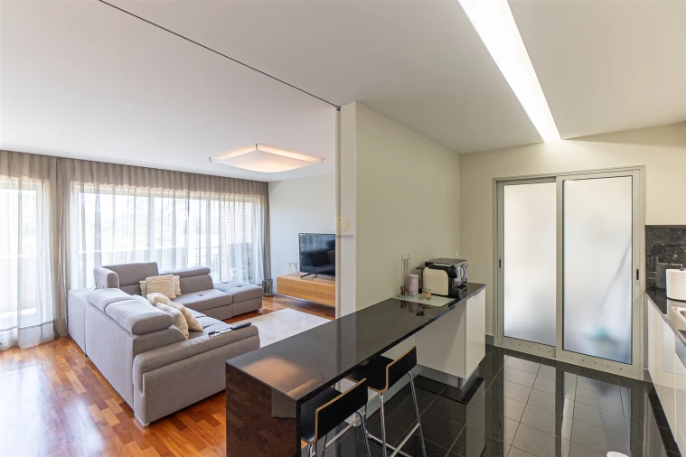 Apartamento T3 para Venda em Vila Nova da Telha Foto 3