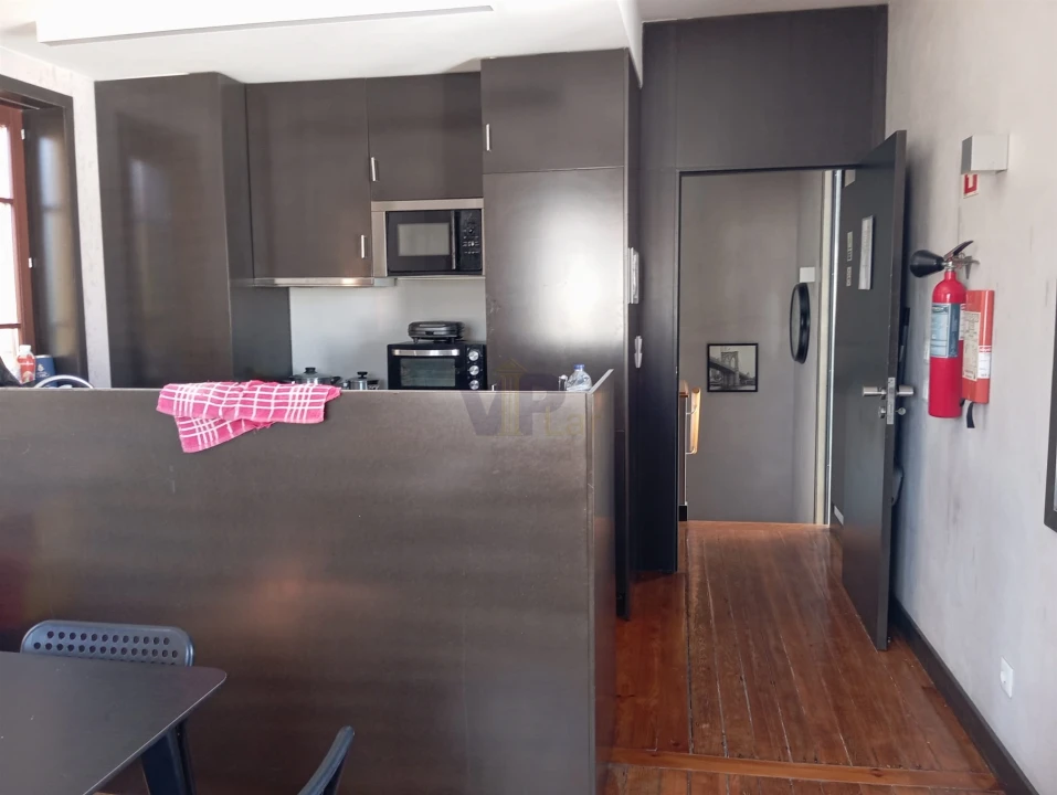 Quarto para Arrendamento em Paranhos Foto 13