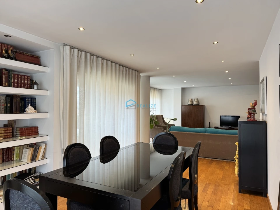 Apartamento T5 para Venda em Nossa Senhora da Conceição, São Pedro e São Dinis Foto 6