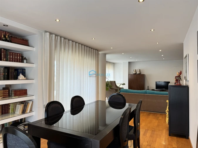 Apartamento T5 para Venda em Nossa Senhora da Conceição, São Pedro e São Dinis Foto 6