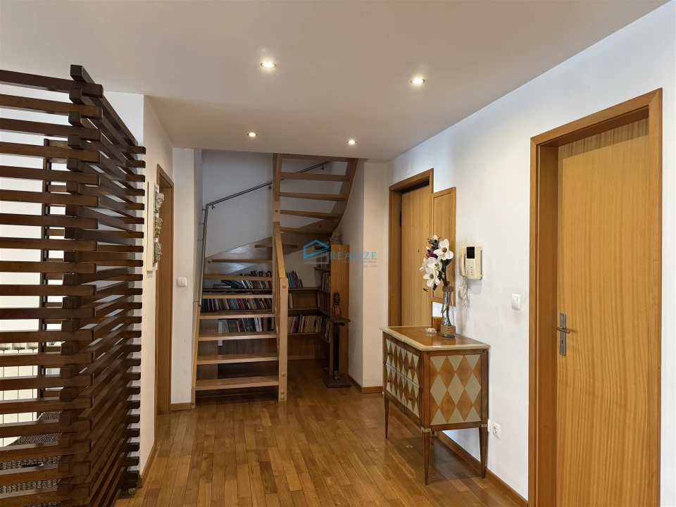 Apartamento T5 para Venda em Nossa Senhora da Conceição, São Pedro e São Dinis Foto 2