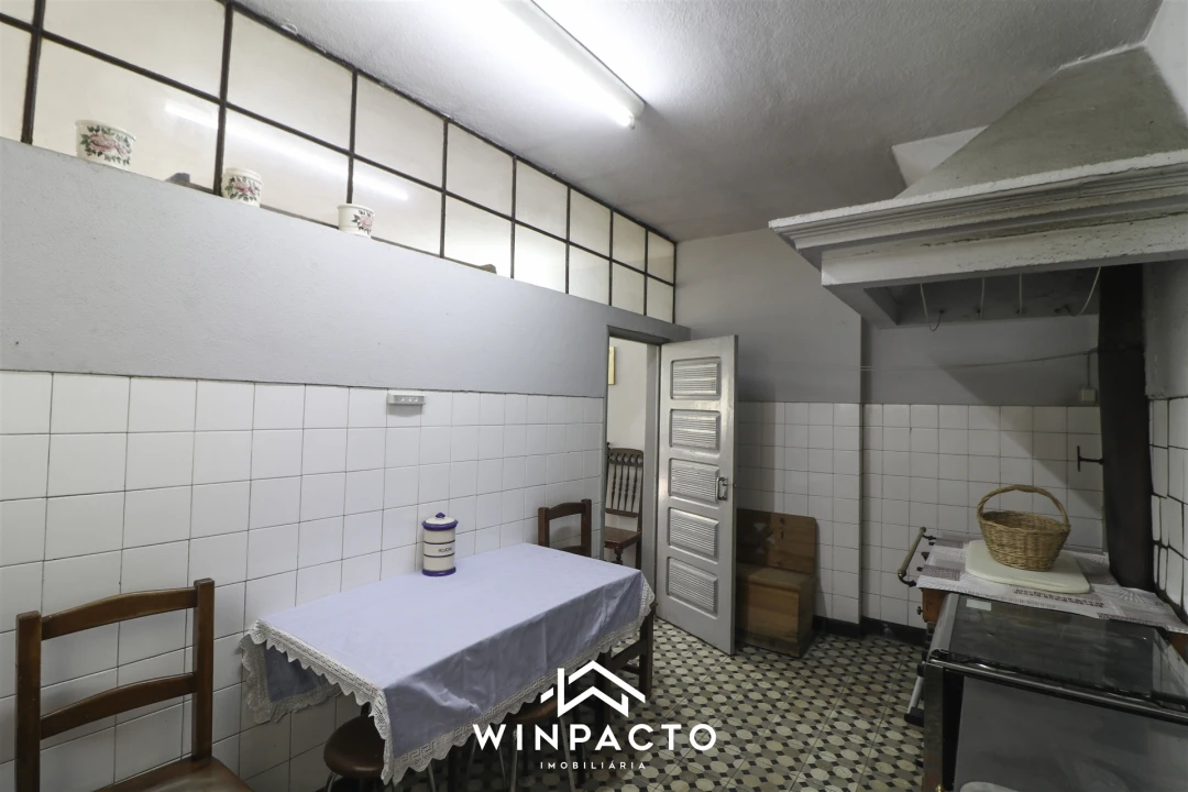 Moradia T3 para Venda em Canas de Senhorim Foto 18