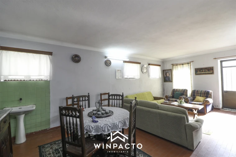 Moradia T3 para Venda em Canas de Senhorim Foto 10