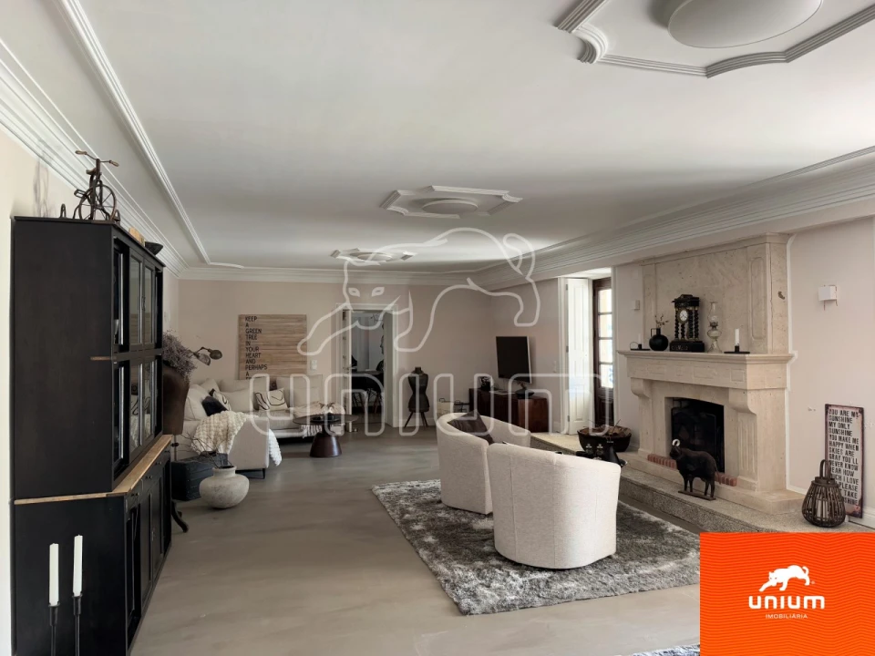 Moradia T5 para Venda em Darque Foto 6