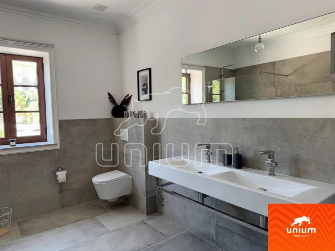 Moradia T5 para Venda em Darque Foto 27