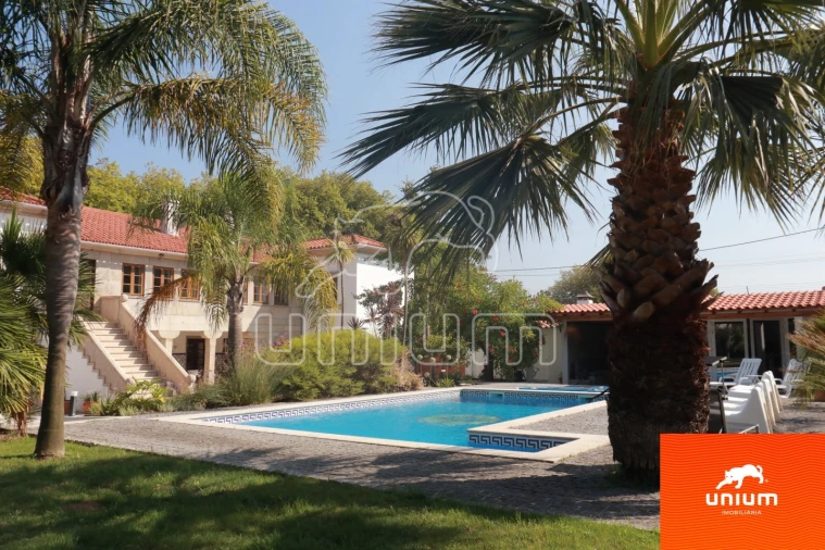 Moradia T5 para Venda em Darque Foto 1