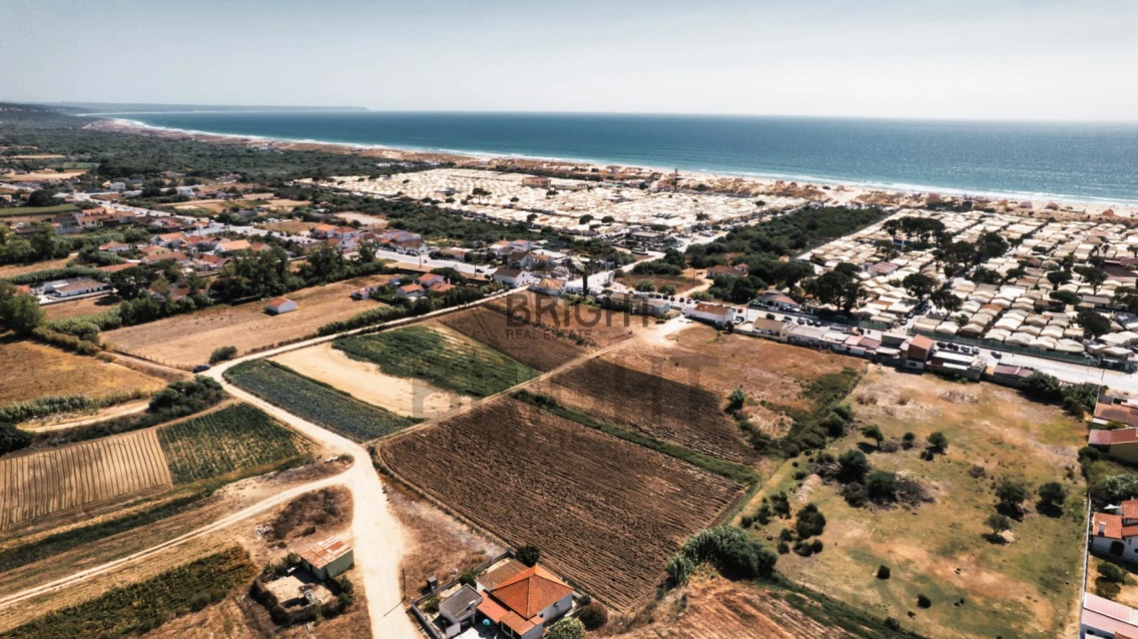 Terreno Comércio / Armazém para Venda em Costa da Caparica Foto 3