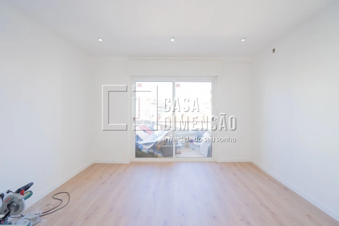 Apartamento T3 para Venda em Águas Livres Foto 3