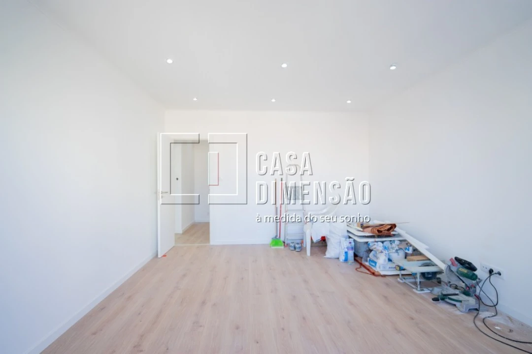 Apartamento T3 para Venda em Águas Livres Foto 5
