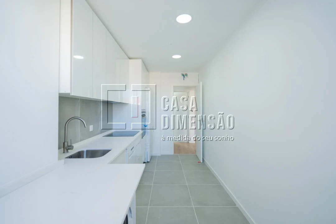 Apartamento T3 para Venda em Águas Livres Foto 12