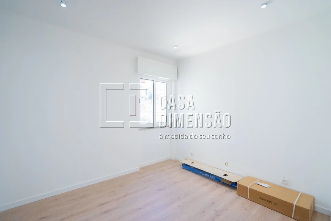 Apartamento T3 para Venda em Águas Livres Foto 20