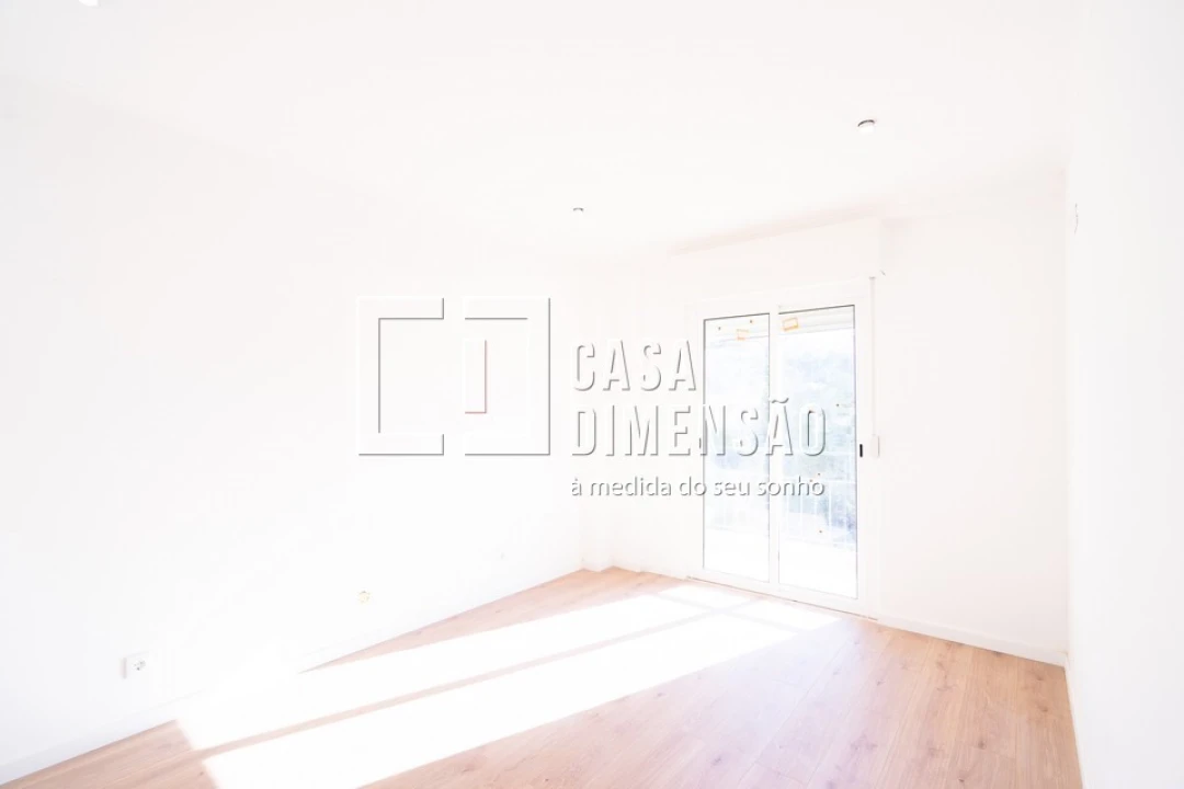 Apartamento T3 para Venda em Águas Livres Foto 22