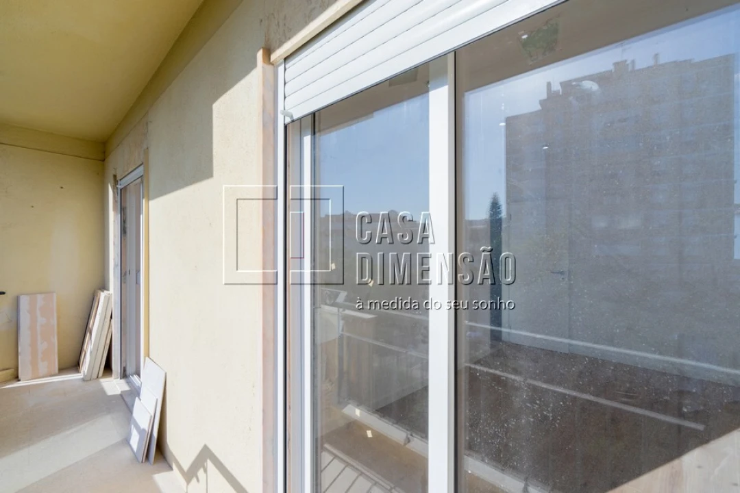 Apartamento T3 para Venda em Águas Livres Foto 27
