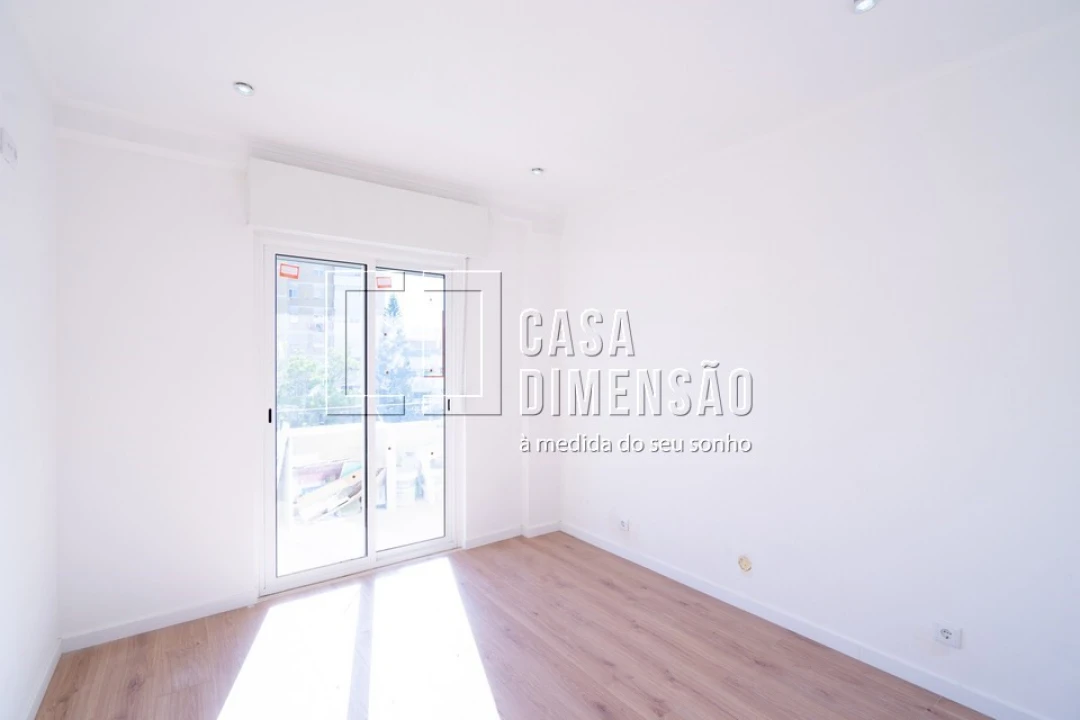 Apartamento T3 para Venda em Águas Livres Foto 28