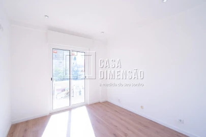 Apartamento T3 para Venda em Águas Livres