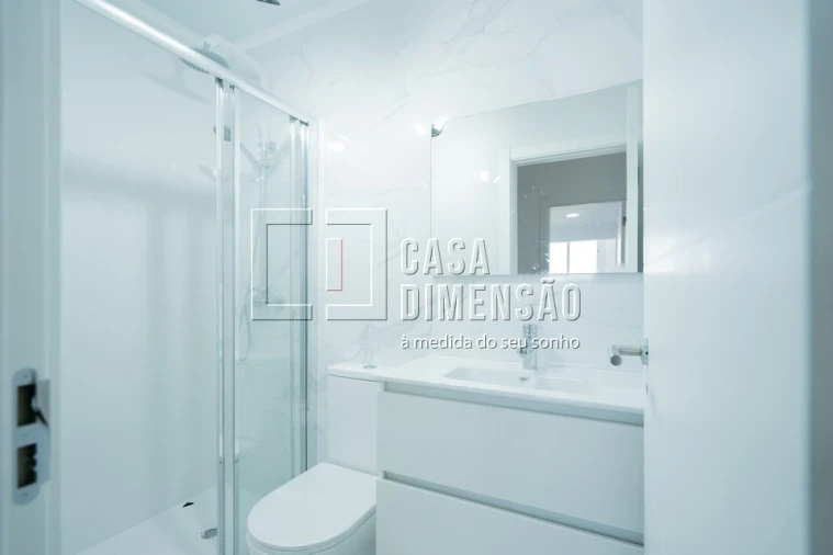 Apartamento T3 para Venda em Águas Livres Foto 16
