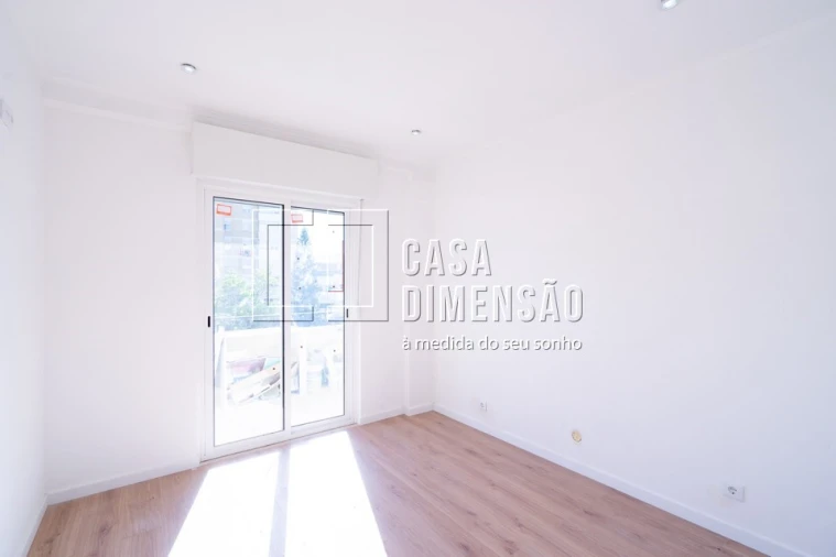 Apartamento T3 para Venda em Águas Livres Foto 28
